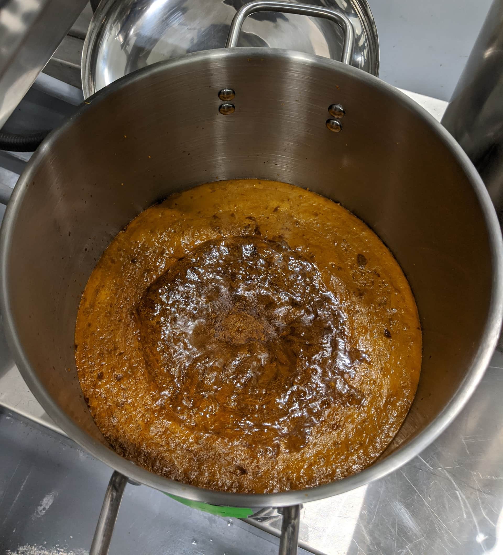 Crude co2 oil from vitalis
