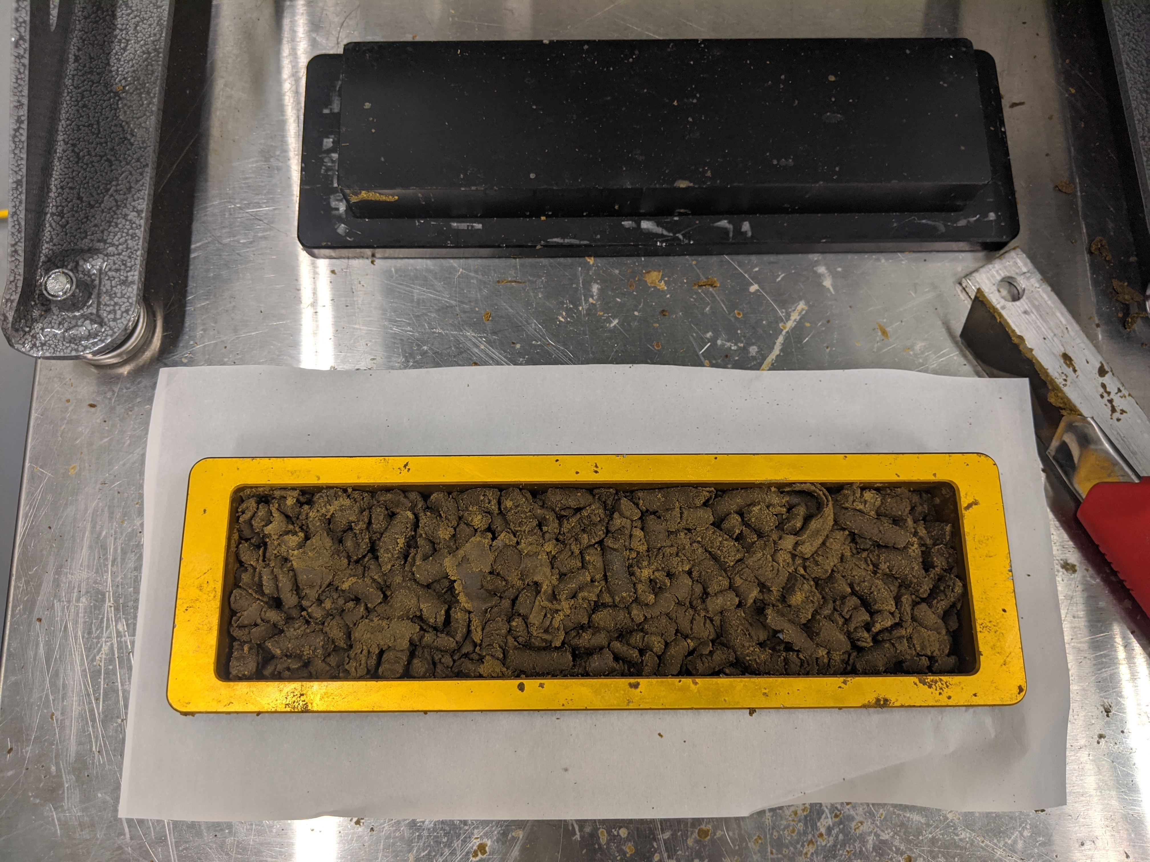 pre-press loaded with traditional hash 